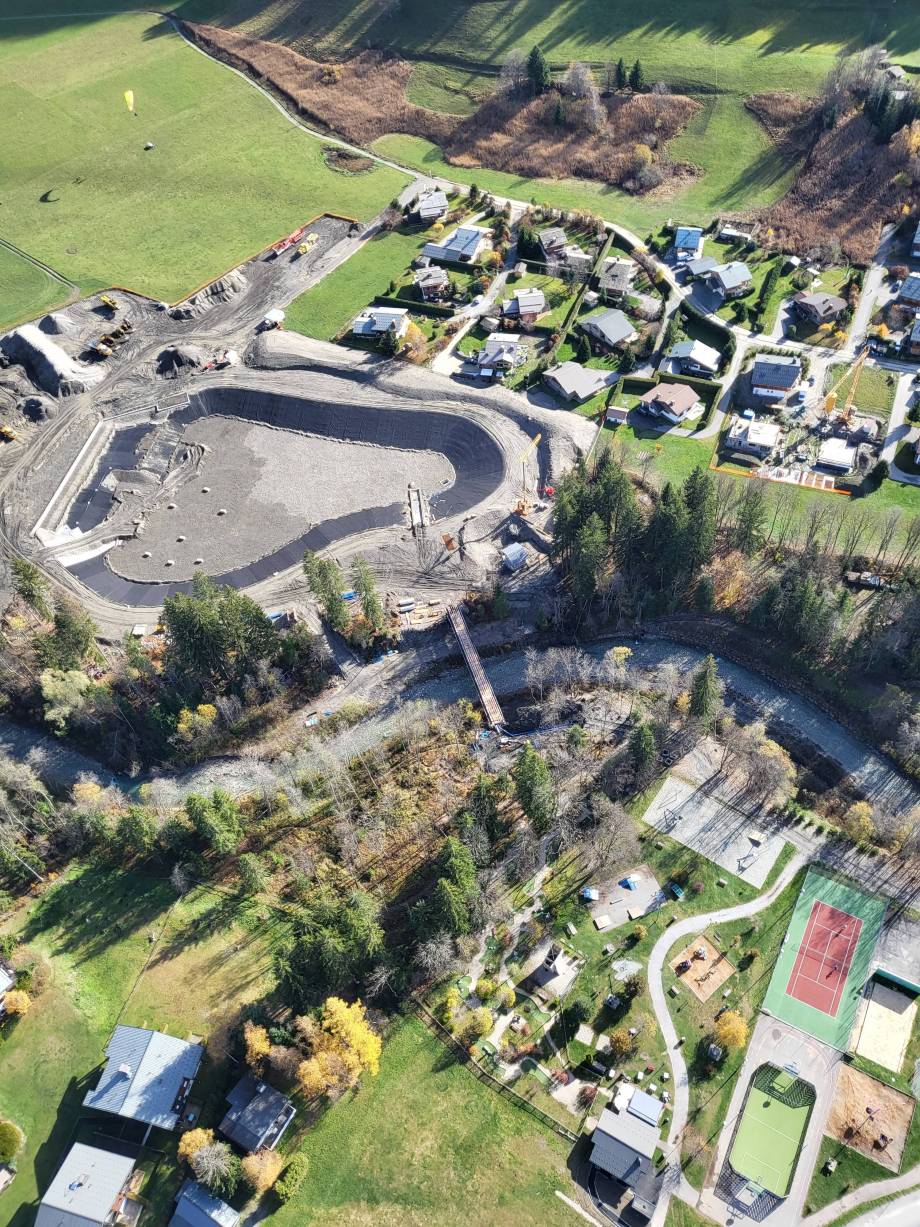Plan d'eau : vue aérienne sur le chantier le 12 novembre 2022 © Carine Dunand
