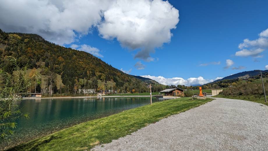Cheminement du lac de Praz le 11/10/2024 - Marie-Anaïs Lien